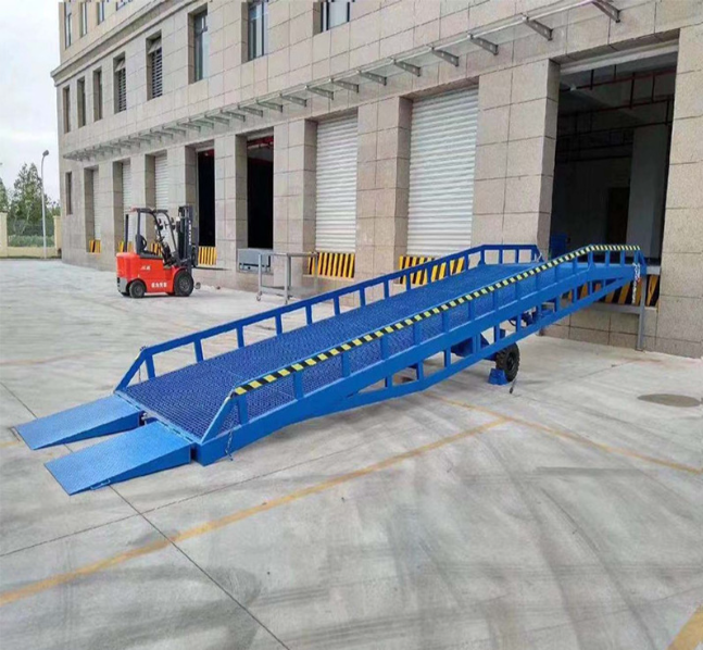 孝感移动式登车桥装卸
